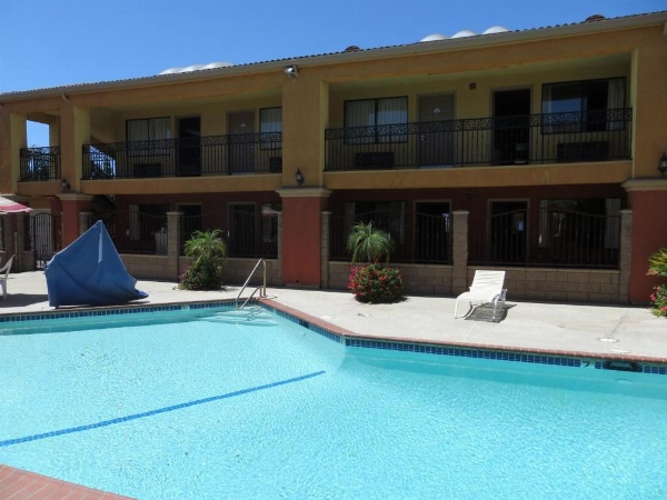 Azusa Inn image 8