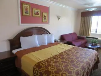 Azusa Inn 9